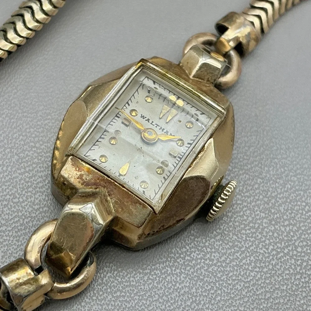 Waltham Watch Vintage Ladies Manual Wind 12K Gold Filled Bracelet Working